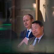 Co-author of DOING BUSINESS WITH CHINA: THE IRISH ADVANTAGE AND CHALLENGE Liming Wang with Micheal Martin TD, leader of Fianna fail, at the launch of the book in UCD, 27 September 2016